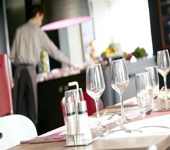 Hotell Campanile Sud - Chr 3*